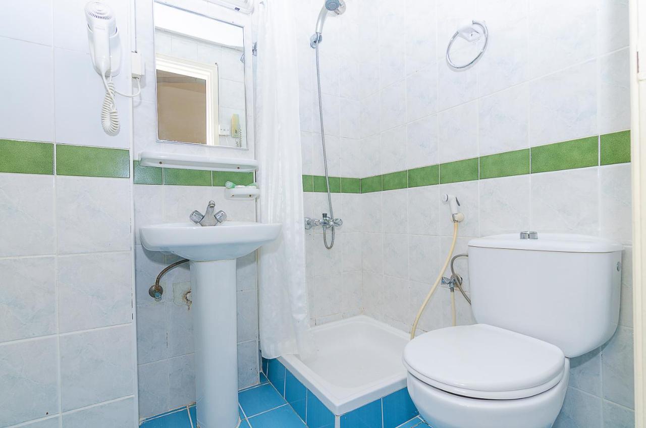 דובאי Royalton Hotel מראה חיצוני תמונה