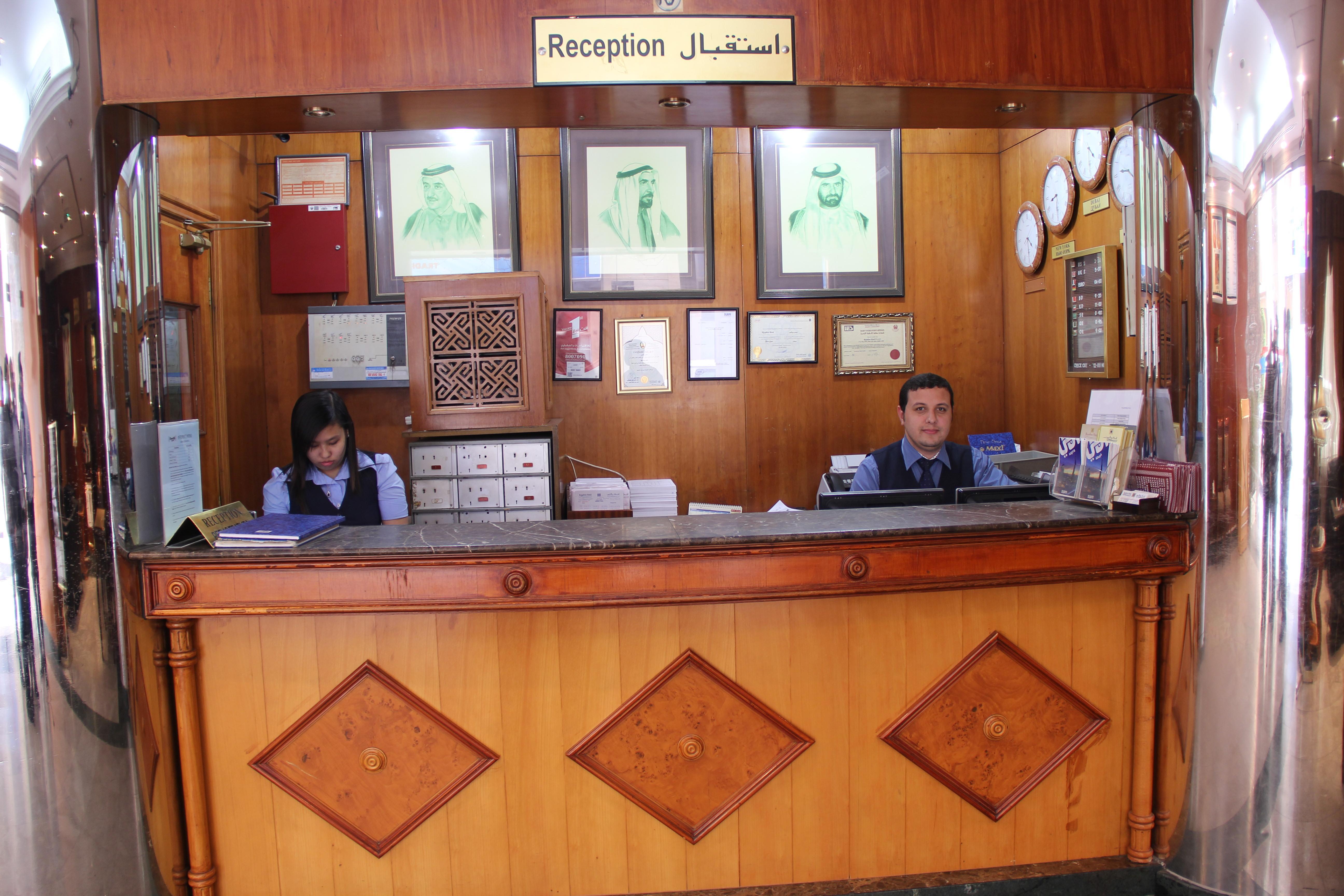 דובאי Royalton Hotel מראה חיצוני תמונה