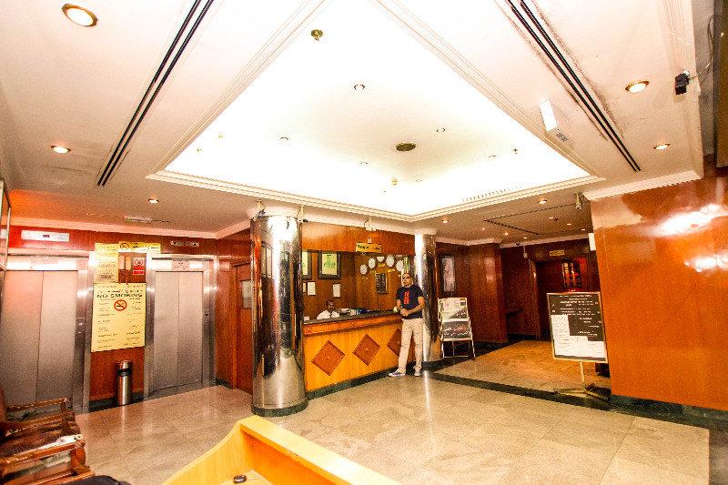 דובאי Royalton Hotel מראה חיצוני תמונה