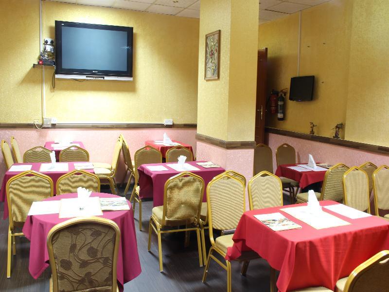 דובאי Royalton Hotel מראה חיצוני תמונה