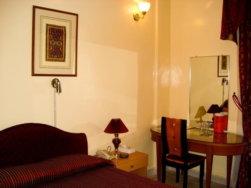 דובאי Royalton Hotel מראה חיצוני תמונה
