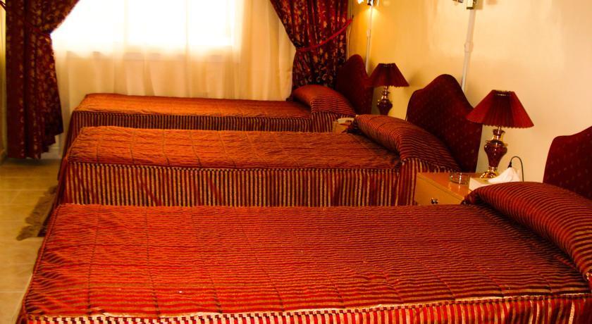 דובאי Royalton Hotel מראה חיצוני תמונה