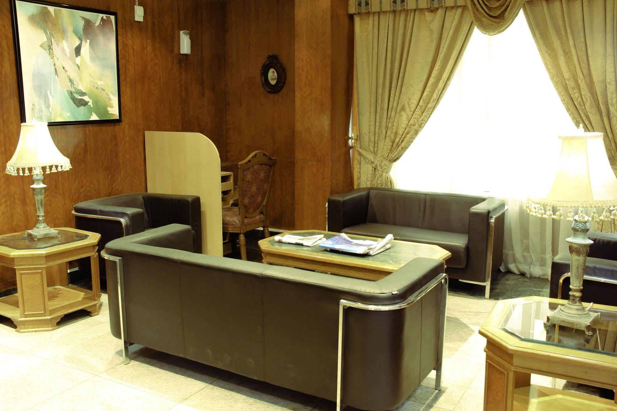 דובאי Royalton Hotel מראה חיצוני תמונה